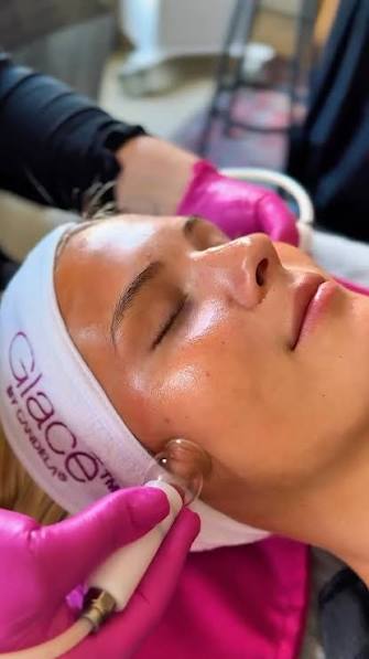 Professionelle Gesichtsbehandlung und Tiefenreinigung in Warendorf